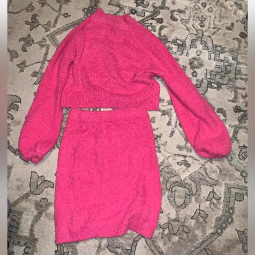 fuzzy matching set pink size medium
